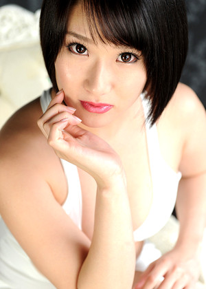 葉月絢音 Ayane Hazuki