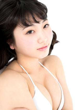 椎名香奈江 Kanae Shiina