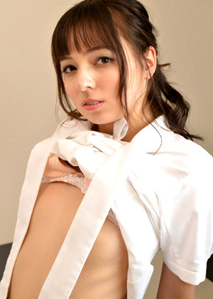 西田カリナ Karina Nishida