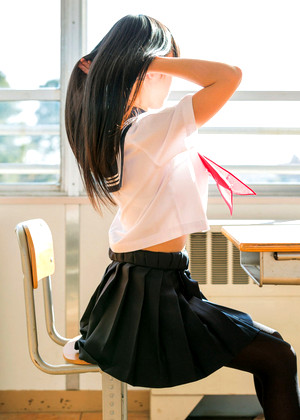 黒髪女子 Kurokami Joshi