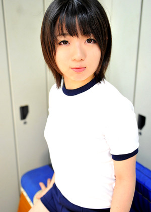 足立まりえ Marie Adachi