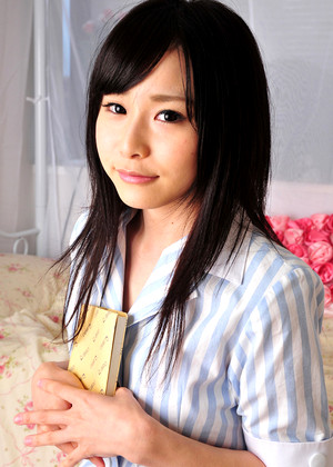 逢坂愛 Megumi Aisaka